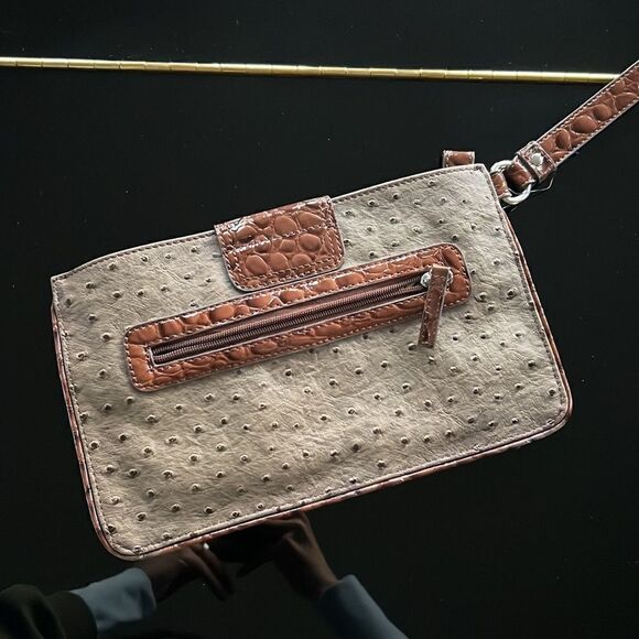 Vintage Guess Brown Crocodile Wristlet G Logo Y2K Studded - Picture 5 of 5